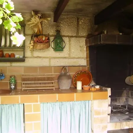 Cosy House In With Mountain View Feriehus